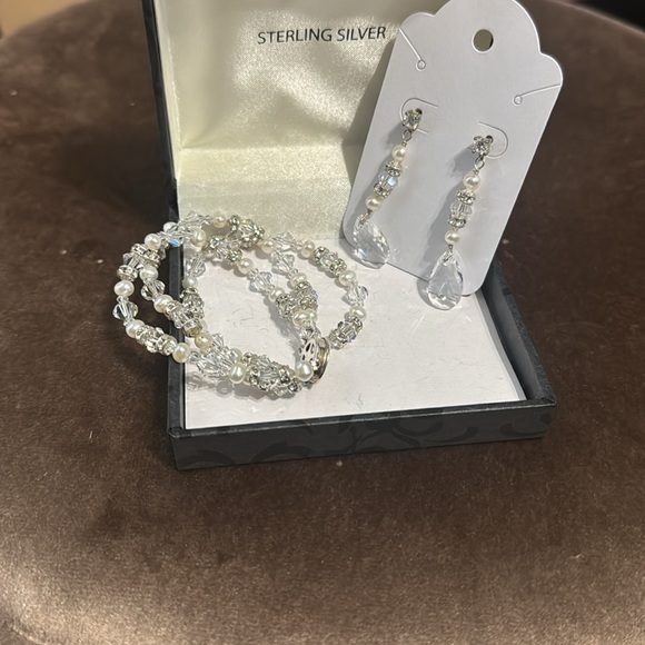 Crystal 3row bracelet and teardrop earring set - Picture 2 of 2